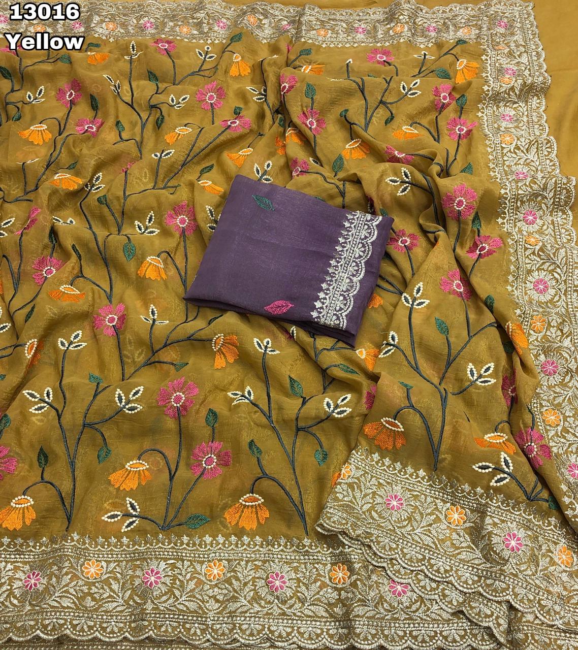 Crunchy Crush Saree with Floral design