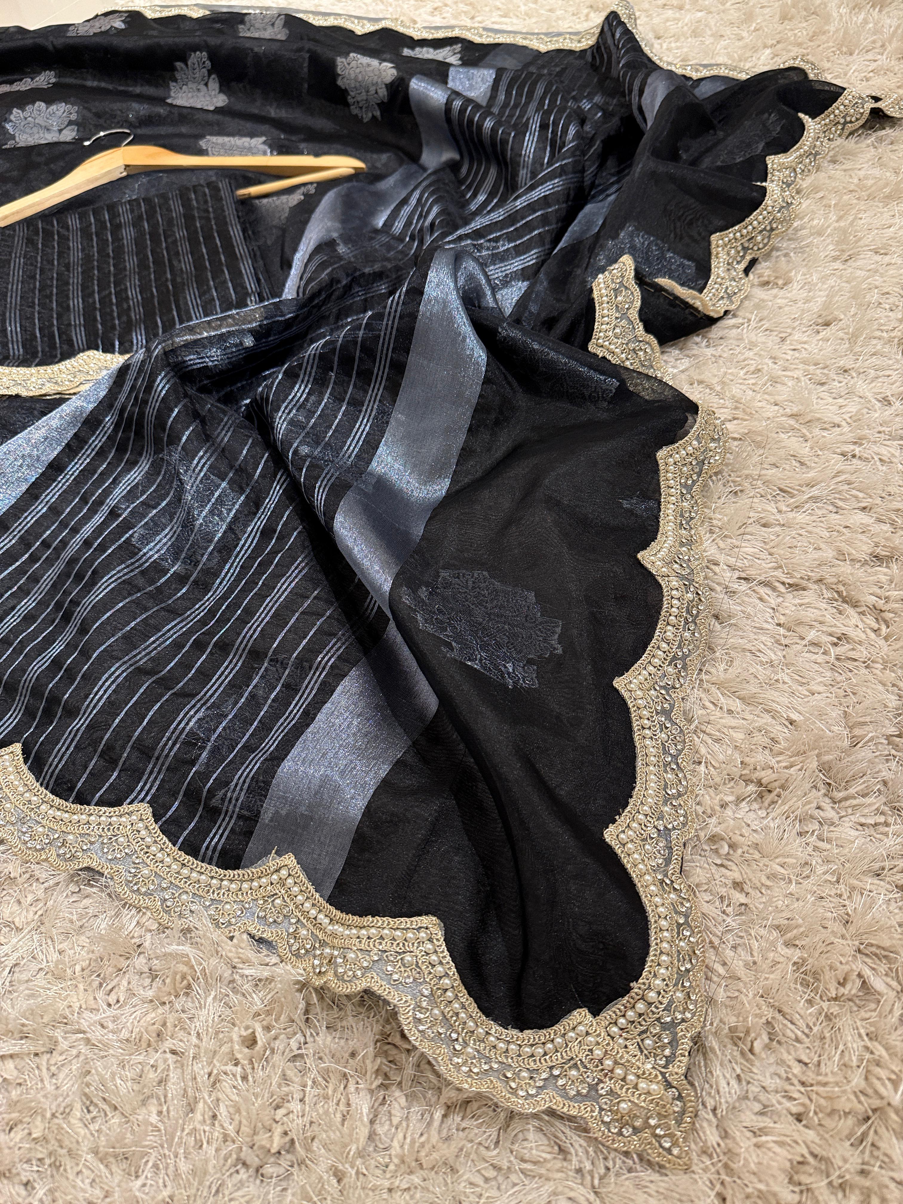 Banarasi Kora Organza with beautiful lace scalloped border