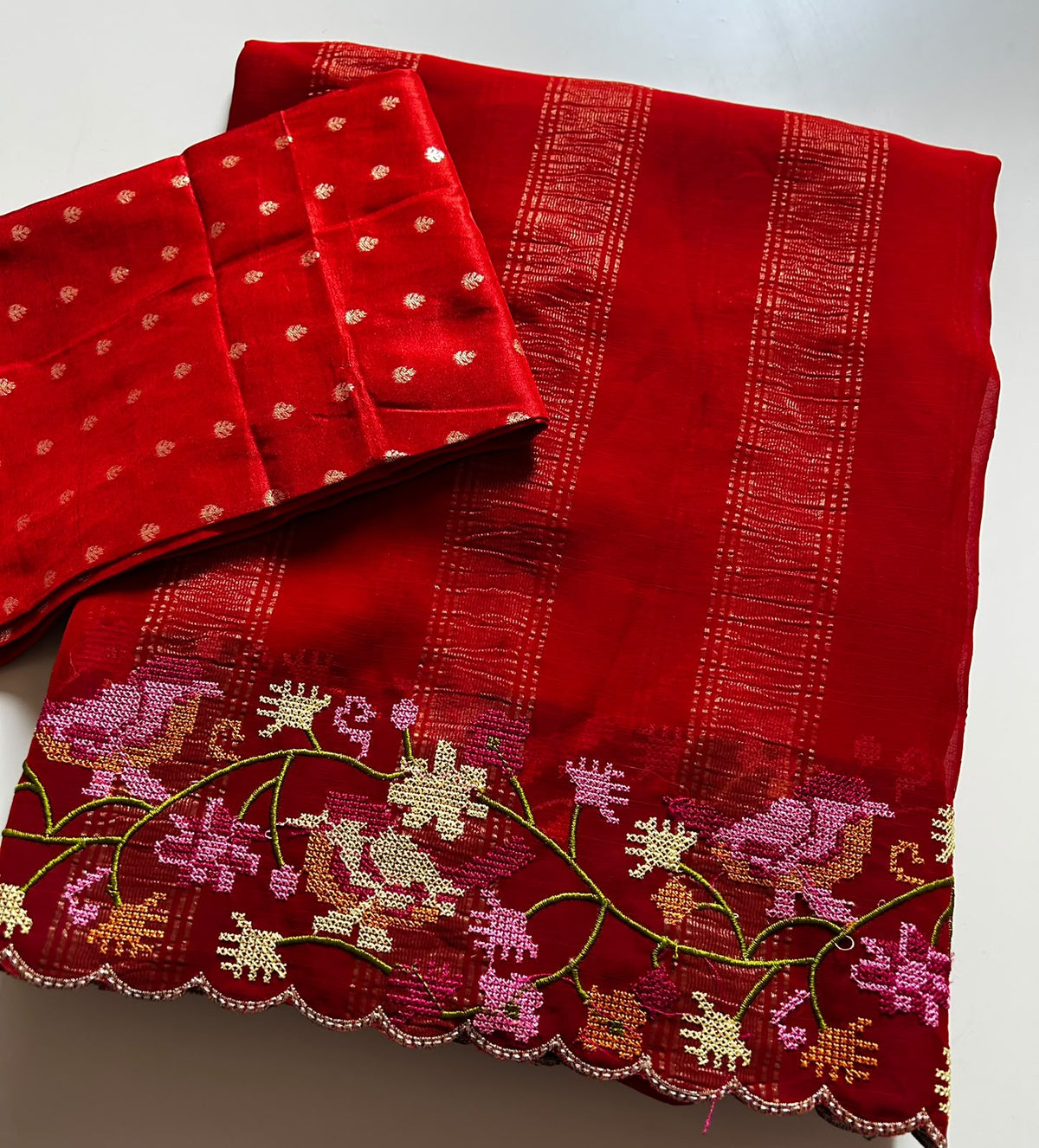 Pure Viscose Georgette Sarees with Petit Point Work
