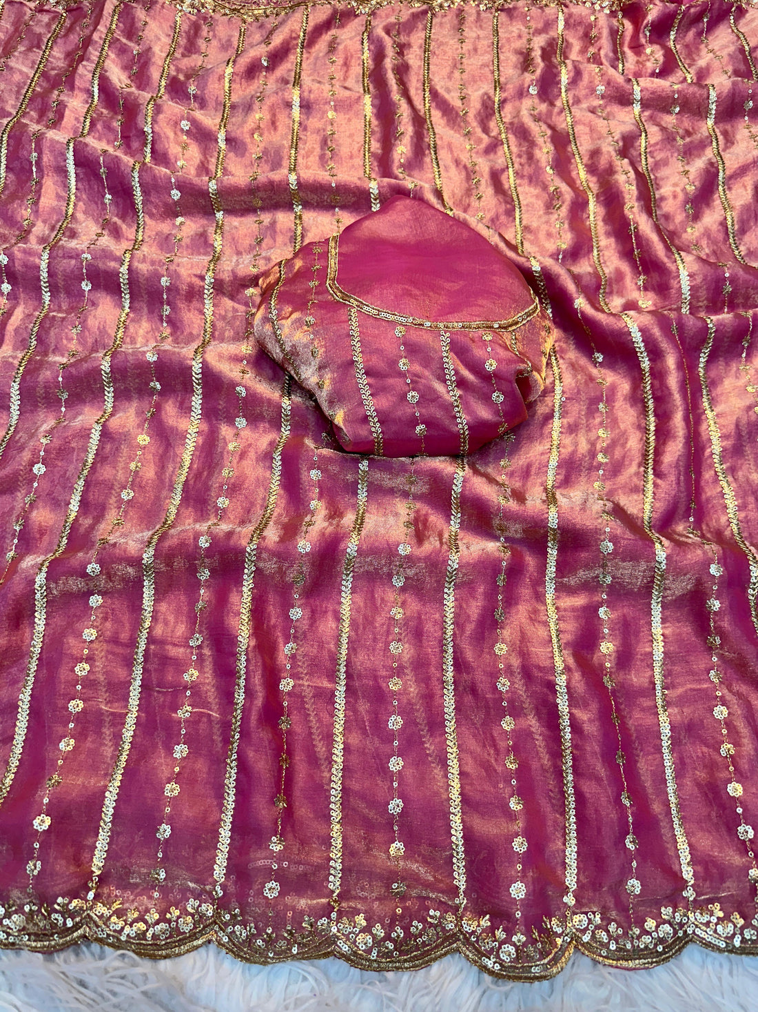 Trendy Soft Crush Space Silk Sarees