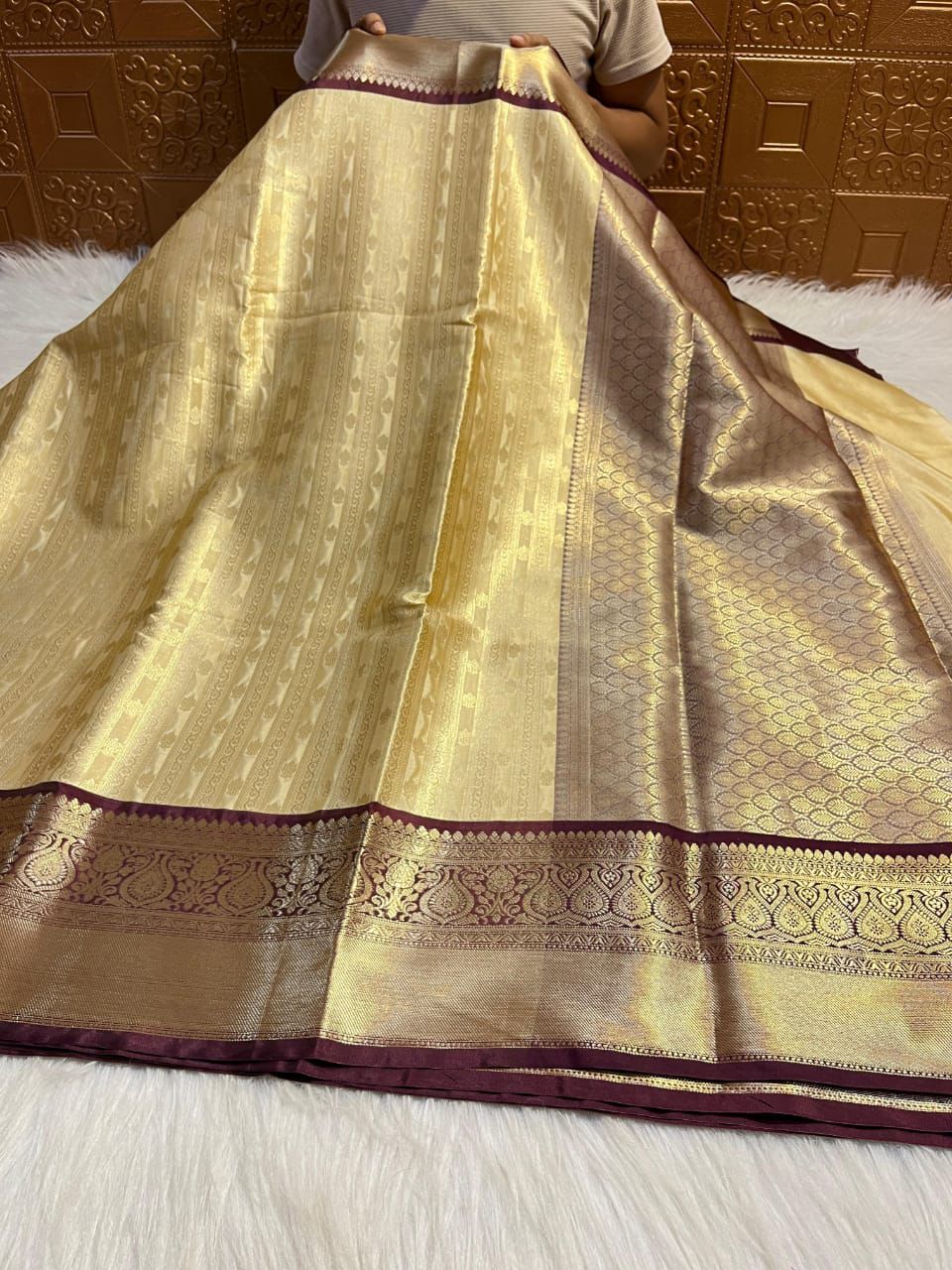 Pure Banarasi Soft Tissue Silk Saree