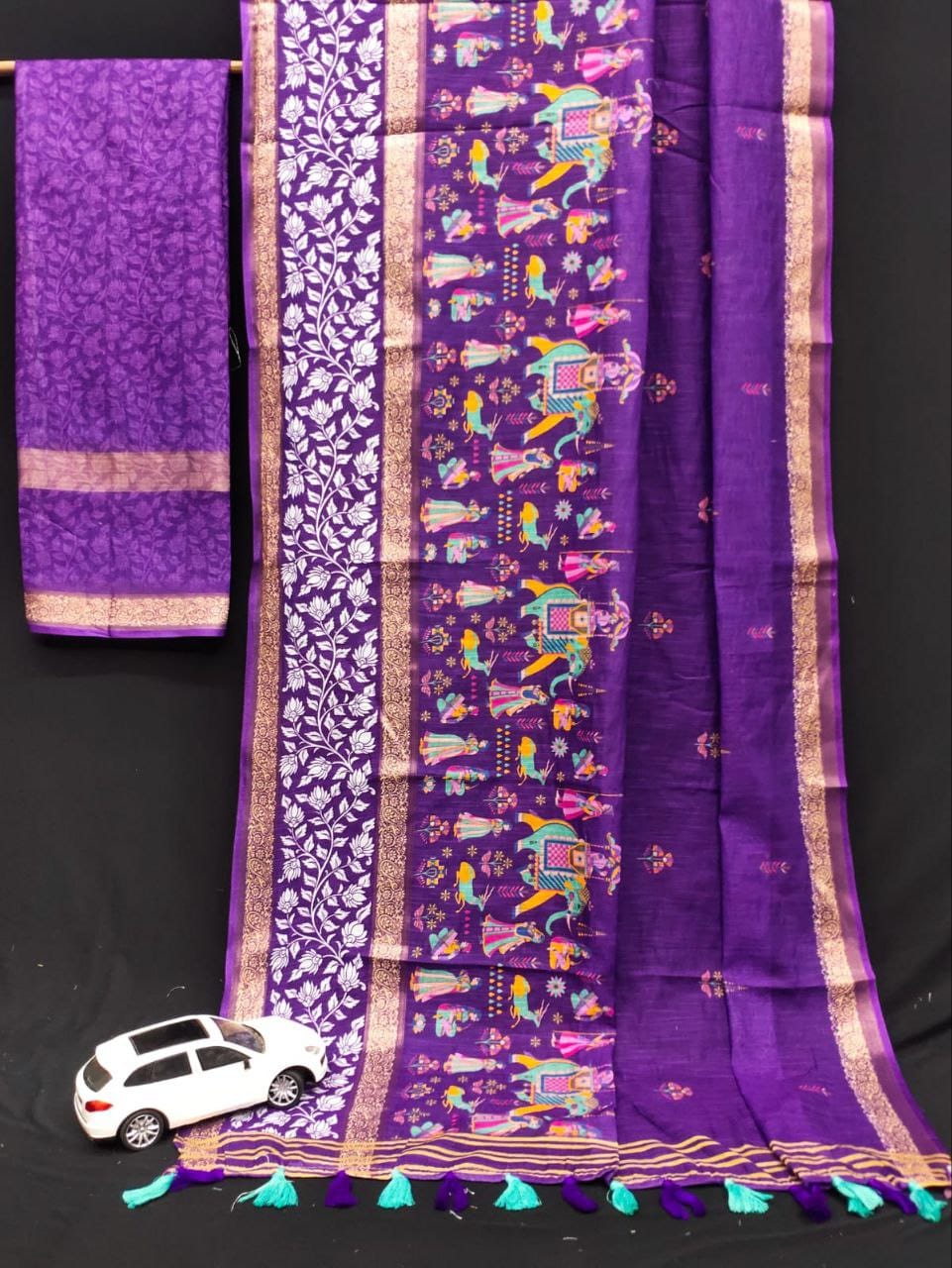 Linen saree with Digital Print