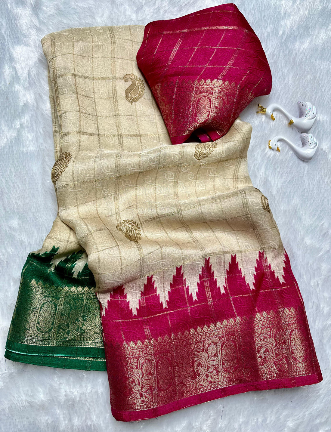 MASSMELLO WEAVING JARI CHEX SAREES