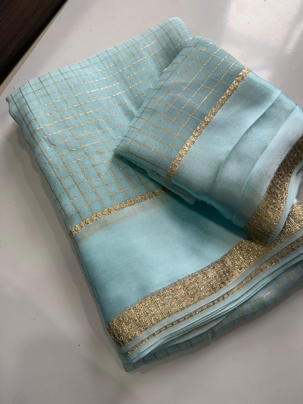Soft Viscose Georgette Sarees with Running Blouse