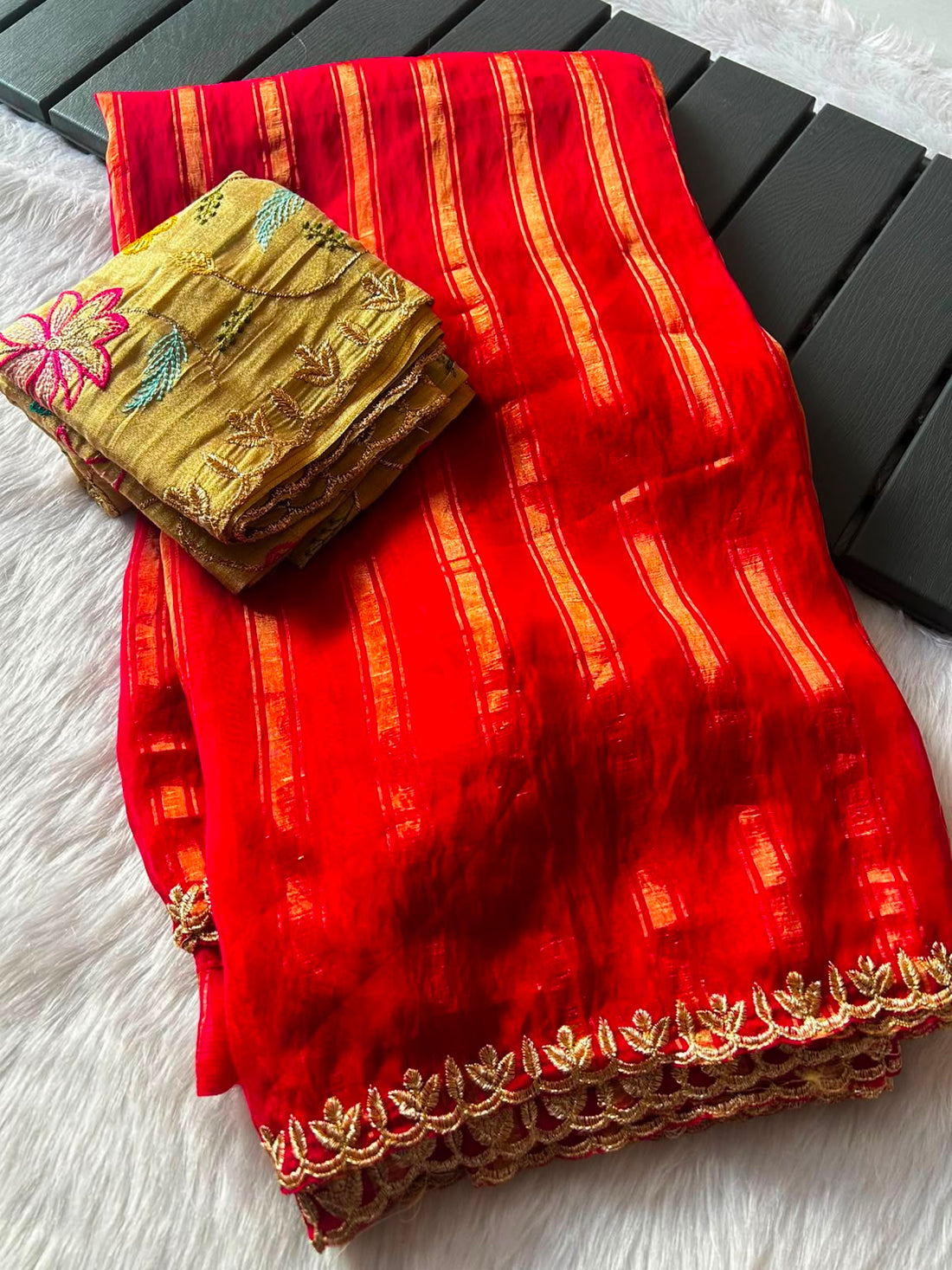 Beautiful Pink 🩷 Sufi Crush Saree with Embroidery Work