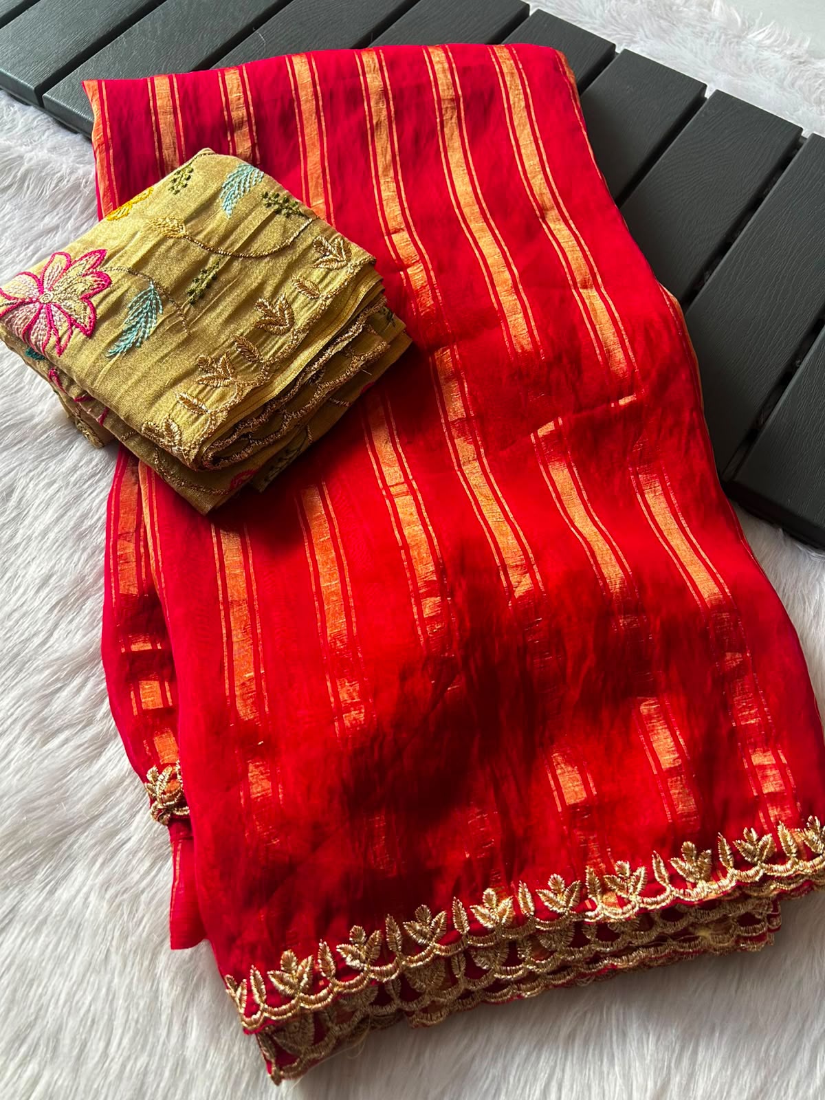 Beautiful Pink 🩷 Sufi Crush Saree with Embroidery Work