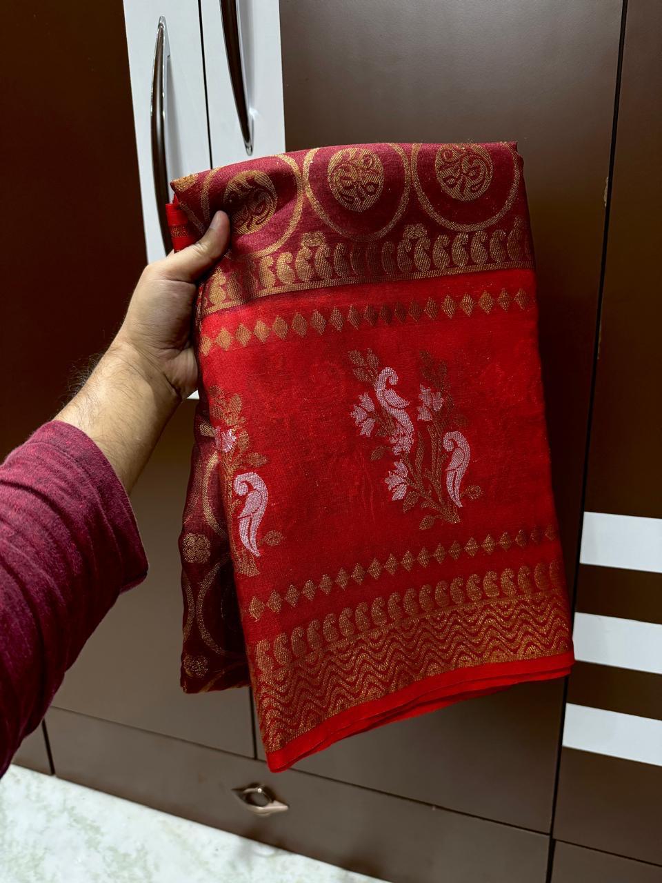 Banarasi Dyeable Dupion Silk Saree