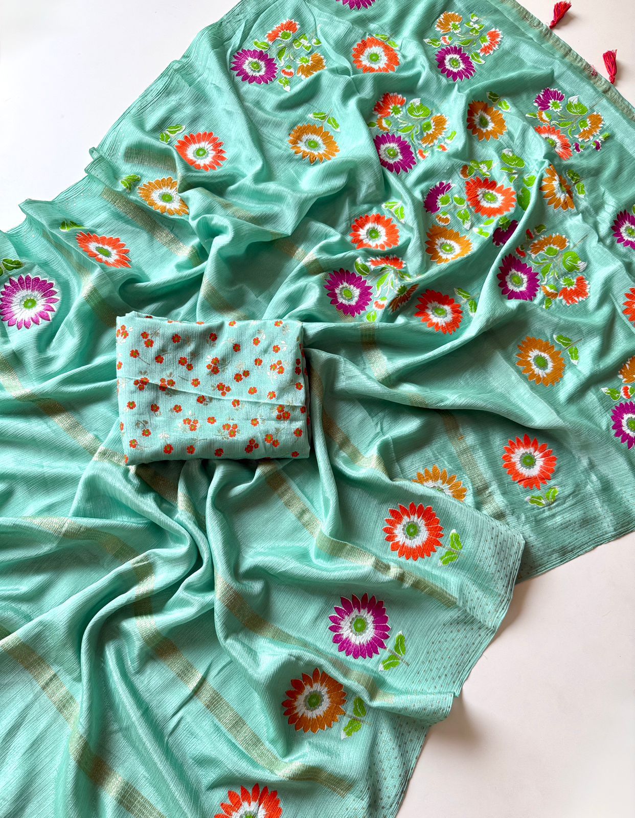 Soft Chinnon with floral Print